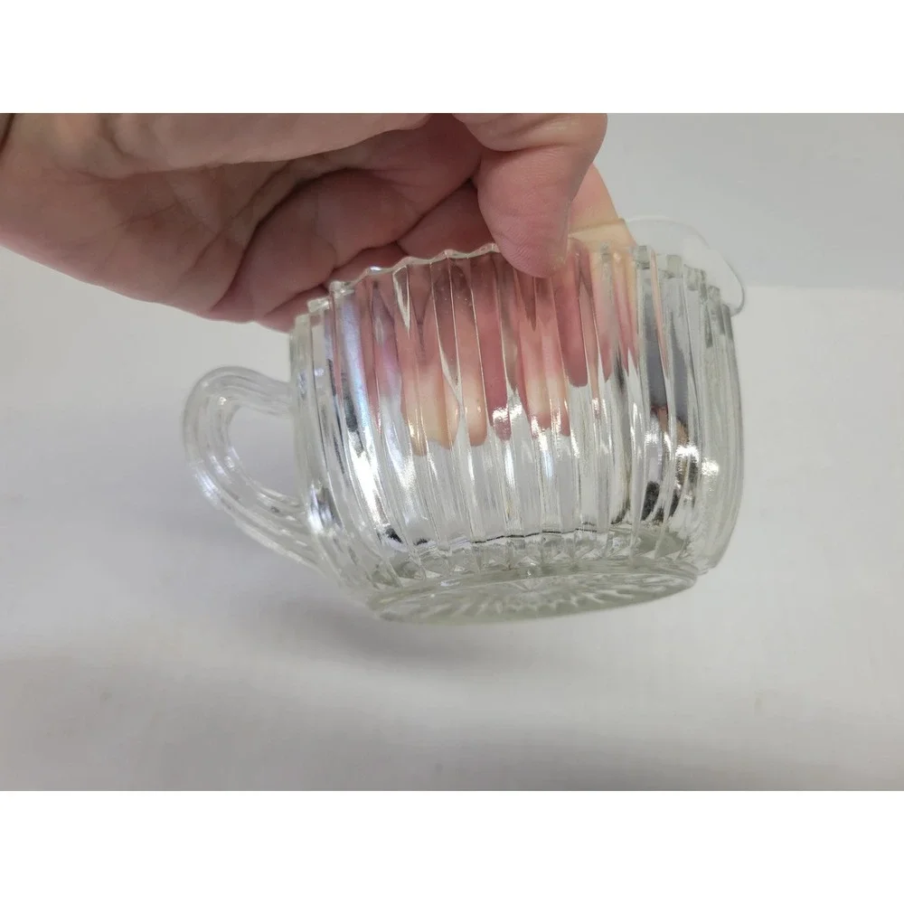 Vintage Clear Ribbed Pressed Glass Creamer Pitcher‎ Scalloped Rim Starburst Base